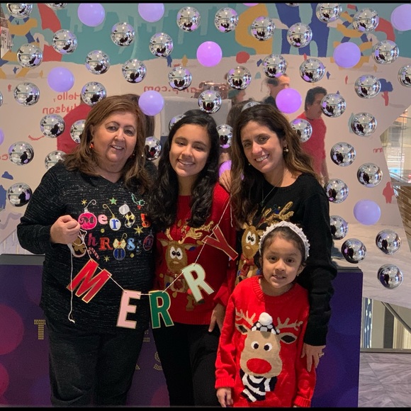 Meet your Posh Ambassador Mirian - Picture 6 of 8